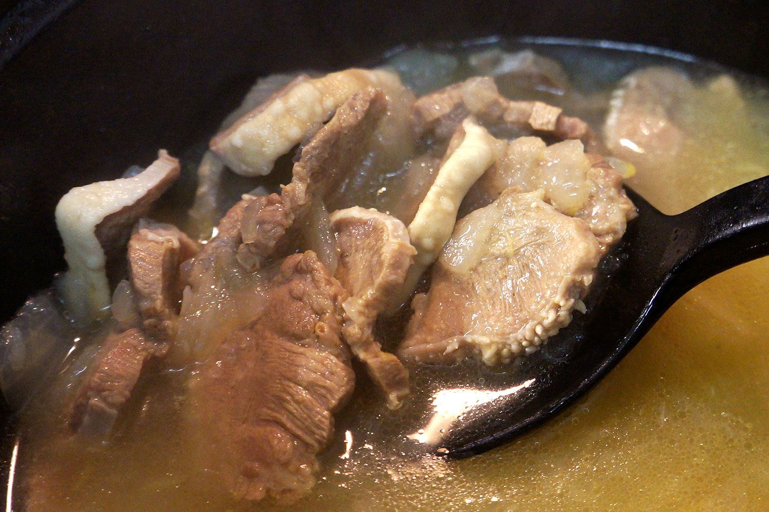 圧力鍋で作るタンシチューレシピ美味しい煮込み料理