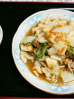 山本ゆり『 ２種類のサラダで簡単カフェごはん 白菜とささみのゴママヨサラダ＊小松菜とじゃこベーコンのサラダ』