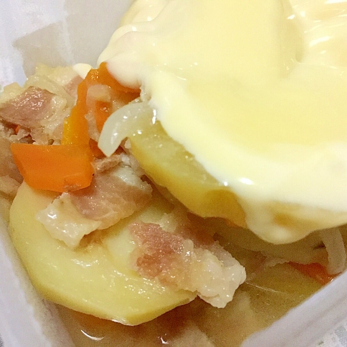 チーズたっぷり きのこのポテトグラタン