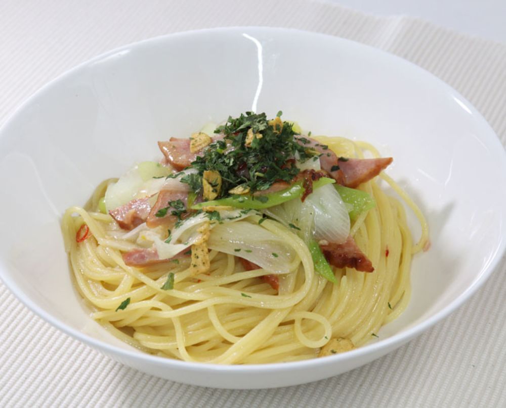 レンジで完結！市販の焼き豚のアレンジサラダ♪