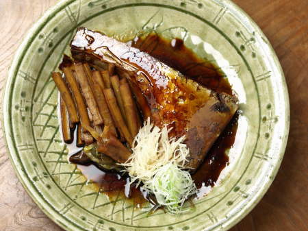 手順少ない!まぐろカマの煮付け