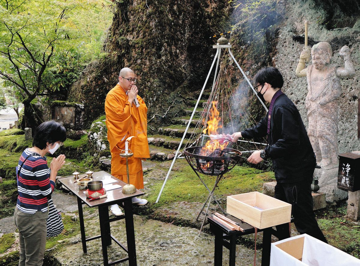 渡嘉敷島/那覇or北谷発/日帰り】0歳から参加OK☆白い砂浜と珊瑚礁が美しい『阿波連ビーチ』でのんびり海水浴ツアー（No.381） - 慶良間ツアーズ