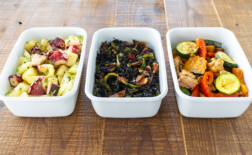 1品だけで3色の彩り!朝10分で完成!超簡単・時短お弁当おかずレシピ。子供の夏休み弁当に最高! - つくりおき食堂