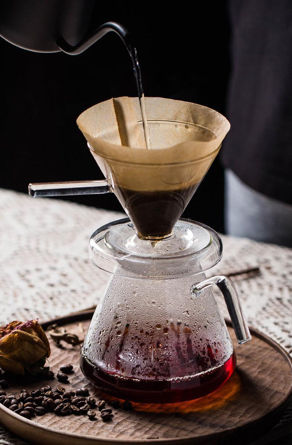 コーヒードリッパーセット アウトドア コーヒーセット 手挽き 7点セット ポータブル ハンドドリップ 携帯用 ミニ コーヒーメーカー キャンプ 旅行登山 アウトドア用品 コーヒーミル 豆挽き ドリッパー フィルター付き コンパクト 軽量 ソロ用 ギフト 初心者向けの評判