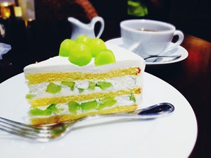 HARBS🍰メロンケーキharbsハーブスメロンケーキ 毎年夏に食べる めろんケーキ cafe
