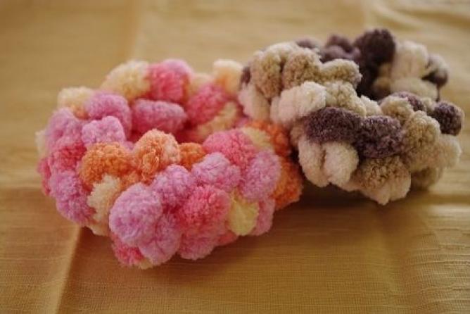 指編み かぎ針なしで簡単にもこもこシュシュを編んでみよう - ハンドメイドチャンネル