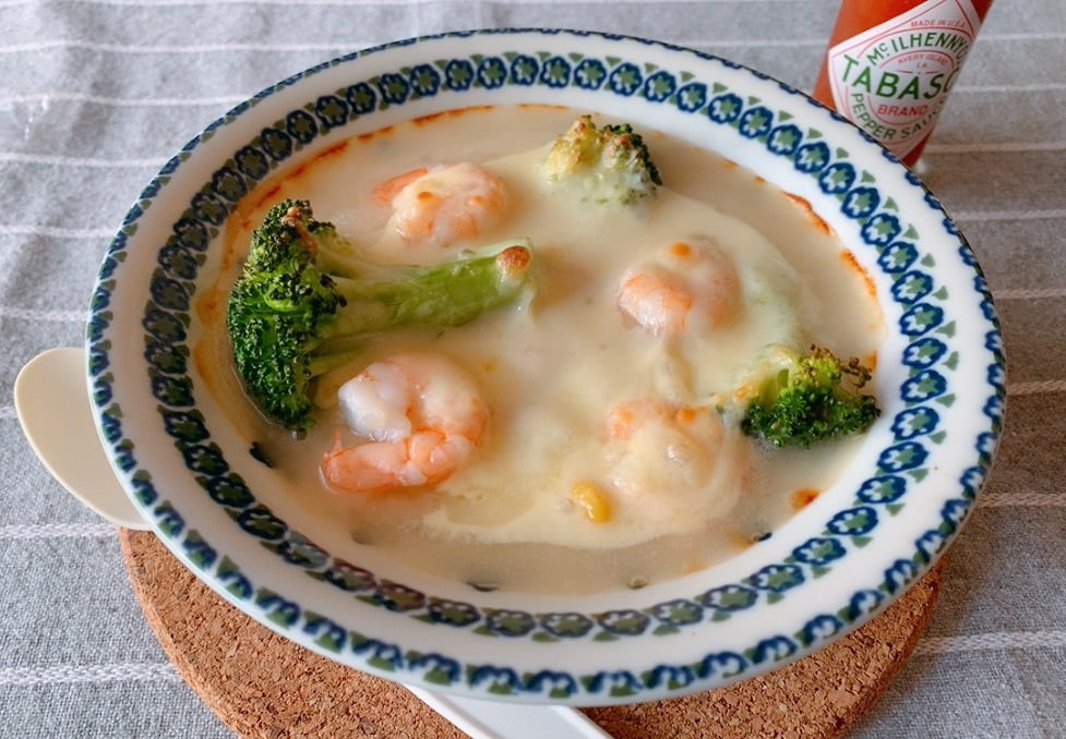 78円のこのドリアソース 2種類が美味しかったー😋 特に期待していなかった きのこドリアがきのこの香りと味がしっかりして美味しかったです✨きのこ ドリアシーフードドリアドリアチーズきのこポルチーニ茸マッシュルームシーフード業務スーパーきのこ