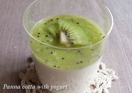 とろふるヨーグルトパンナコッタ