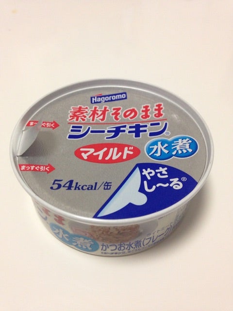 離乳食中期 ⭐︎ツナ⭐︎材料•ツナ缶 1個 ※上記分量で5g×1個、10g×4個出来ました。 ツナ缶は水煮のものを使います。オイル漬けは1歳以降〜無添加•食塩不使用が◎ 食塩を含むものを使用する場合はしっかりと塩抜きをする必要があります。 熱湯をまわしかけて