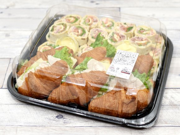 ハイローラー＆クロワッサンプラターCostco Japan