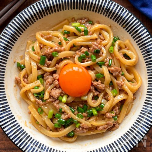 うどんで台湾まぜそば！うま辛だれと大量のひき肉でテンション爆上がり - メシ通ホットペッパーグルメ