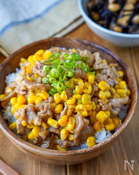 ふわとろ卵とひき肉の餡かけごはん