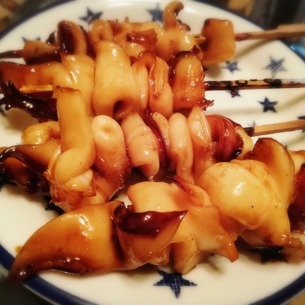 イカの姿焼きを売る夏祭りの屋台 写真素材6393510- フォトライブラリ