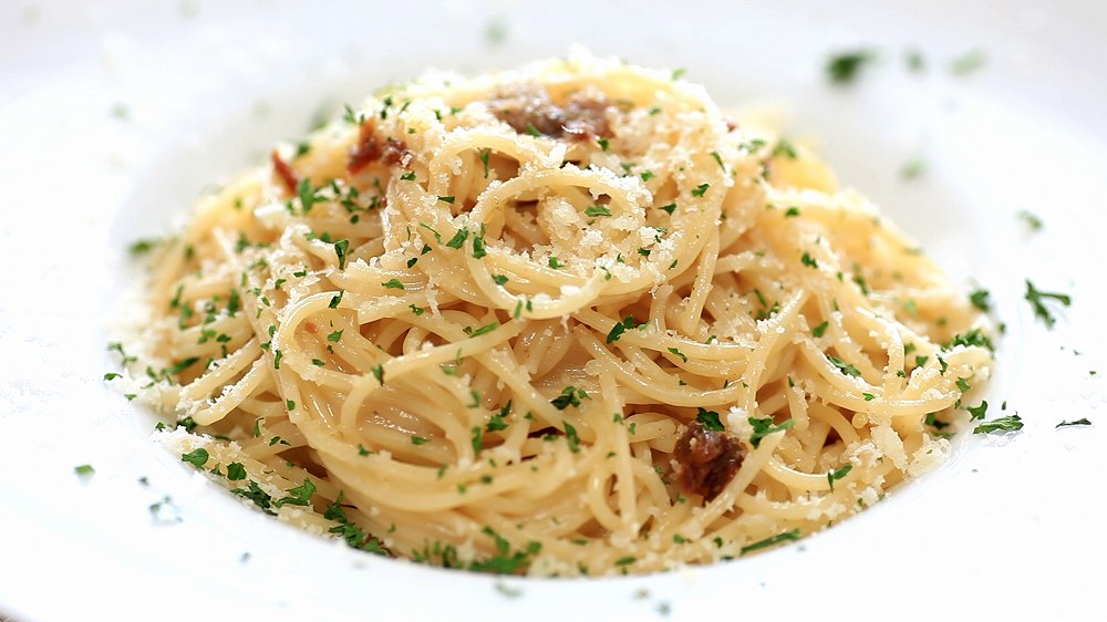 たことアンチョビバターのペペロンチーノ