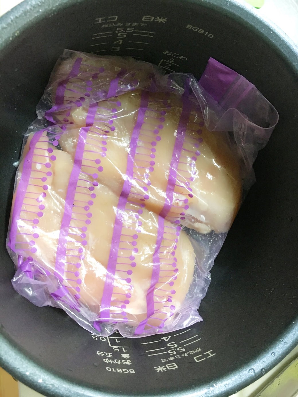 炊飯器で簡単サラダチキン