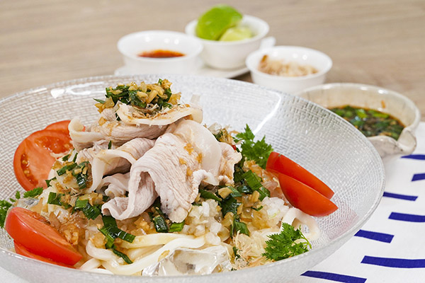 ニラともやしの豚しゃぶ巻き旨だれがけ