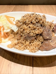 ランチ会@4月 肉爆盛り！OCEAN'S SEVEN STREETさんの「ビーフウィズライス」！！お知らせ・ブログシナジーシステム株式会社