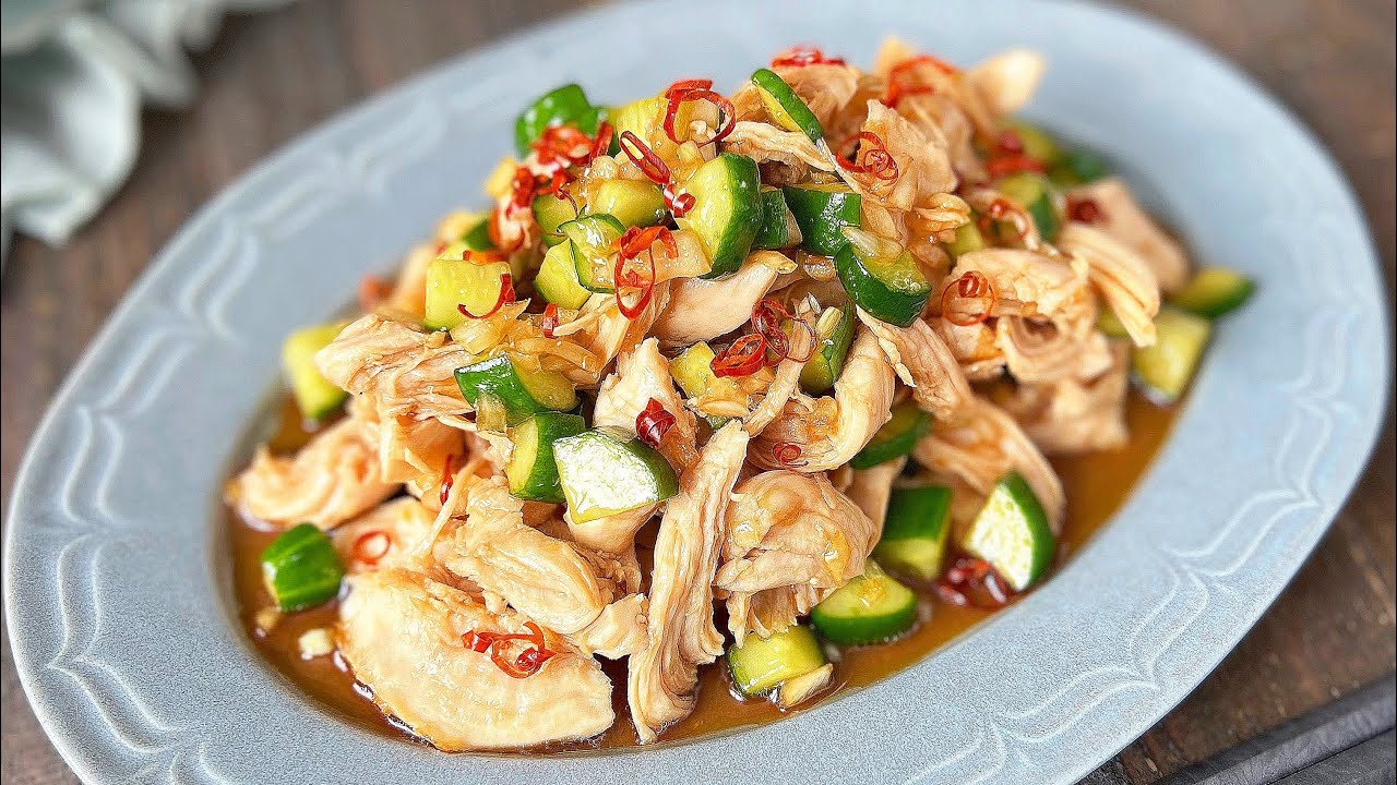 300万回再生人気レシピ フライパンに放り込むだけで超簡単！しっとりジューシー！鶏もも肉のにんにくしょうゆ煮の作り方