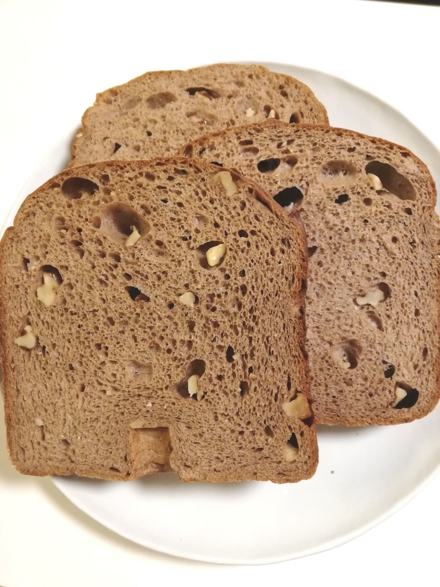 HBでホシノ酵母の「ふすまレーズン食パン」