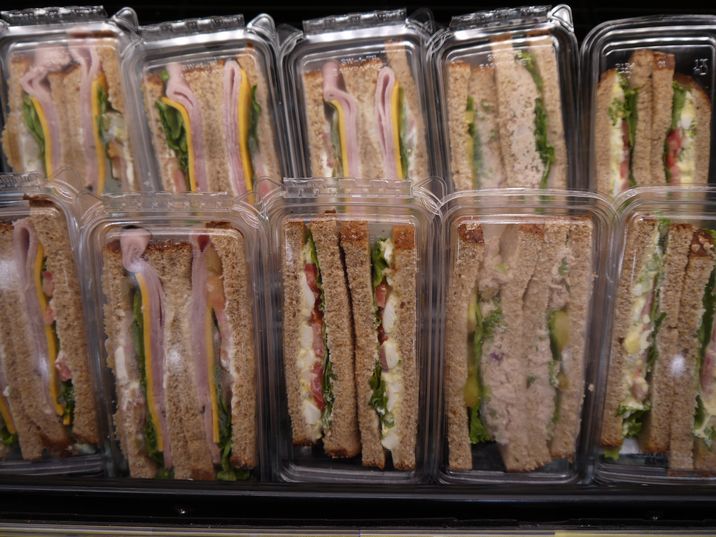 サンドイッチのSUBWAYは地下鉄って意味じゃなかったのね