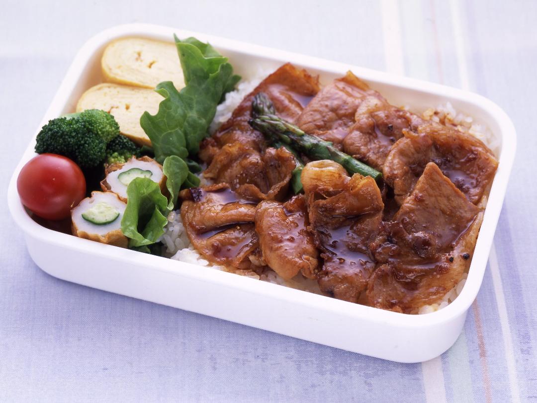 レンジで簡単弁当おかず 豚肉の野菜巻きの作り方パンダワンタン - YouTube