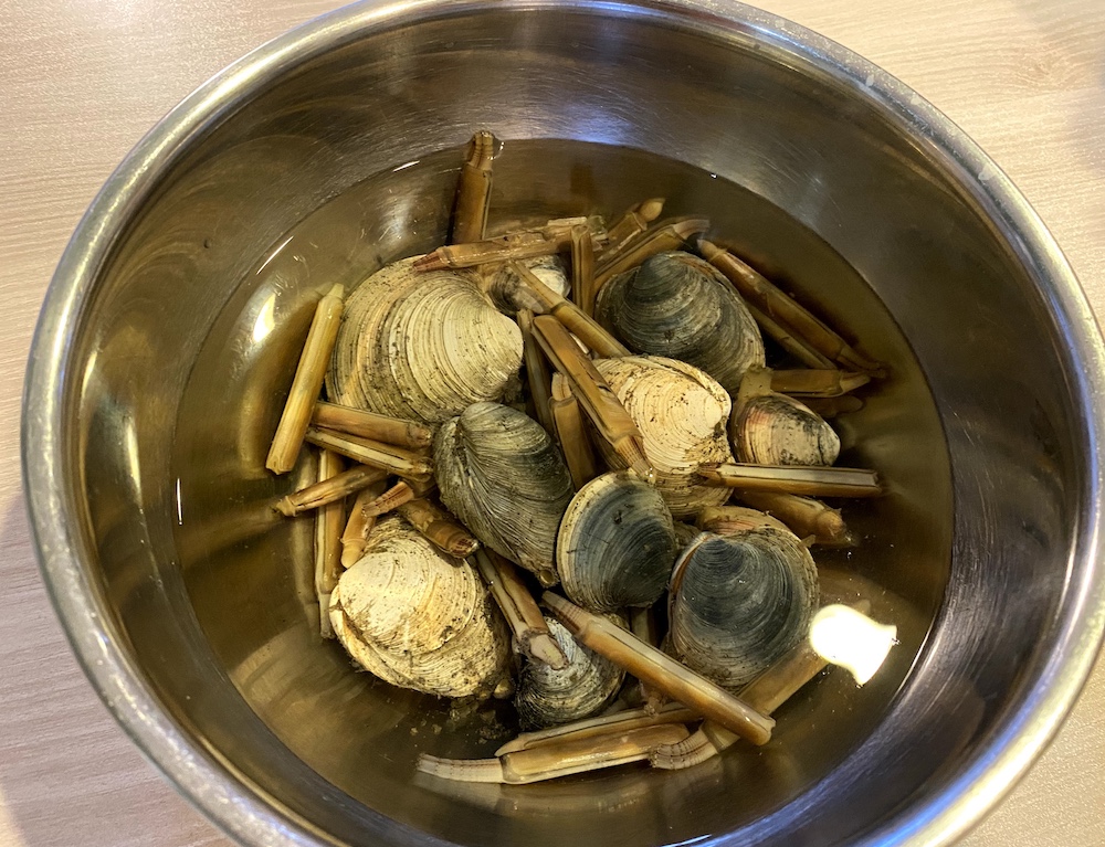 プロに聞く! 「あさり・しじみ・はまぐり」の砂抜き・5分で砂抜きする裏ワザも検証季節の食材のHOW TOアマノフーズ公式ブランドサイト