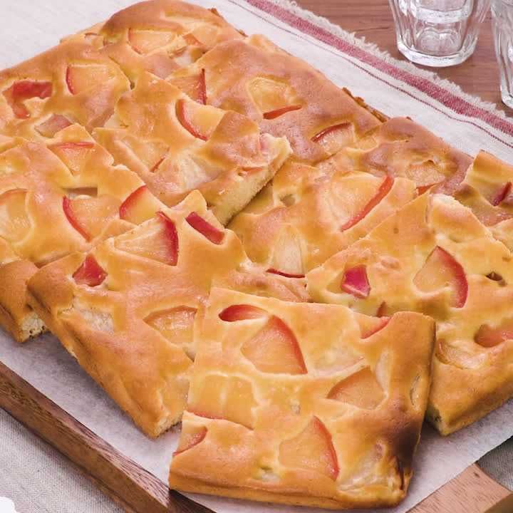 混ぜて焼くだけ りんごのバターケーキ