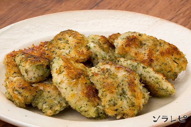 すみません、大ボケをかましていた！ 胸肉ではなくささみです！ ささみ8本分くらいです！ 筋取ってスティック状に切ってます🙇‍♀️ 多分胸肉でもできると思うけど！笑笑簡単にポリ袋で◎ 食べる手が止まらなくなるやつ♪ 枝豆のペペロン炒め 夫がすんごい美味しいって