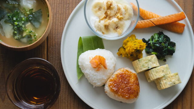 おにぎり 朝ごはんプレート 写真素材6670782- フォトライブラリ