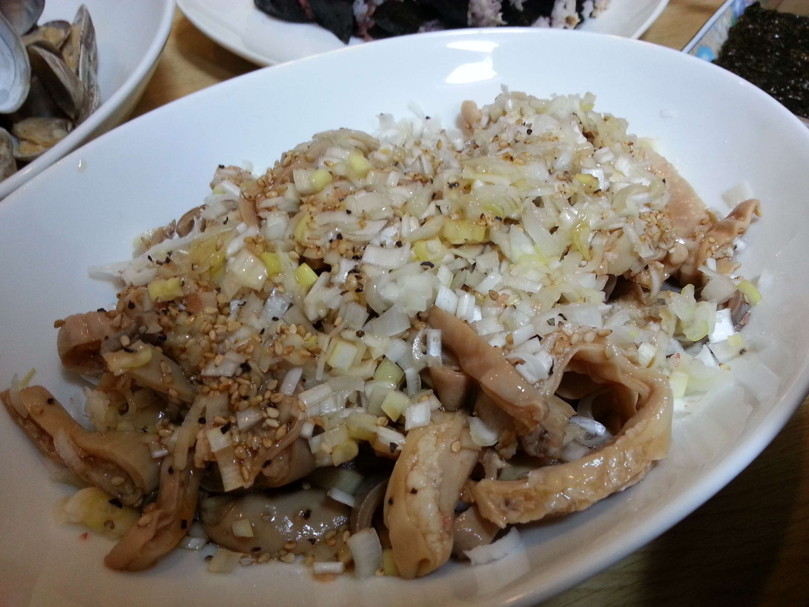 アトランティックサーモンと味付もずくのさっぱりサラダカネリョウメディア