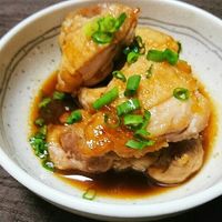 母の梅ジャムで鶏つくね。とな。んちごはん