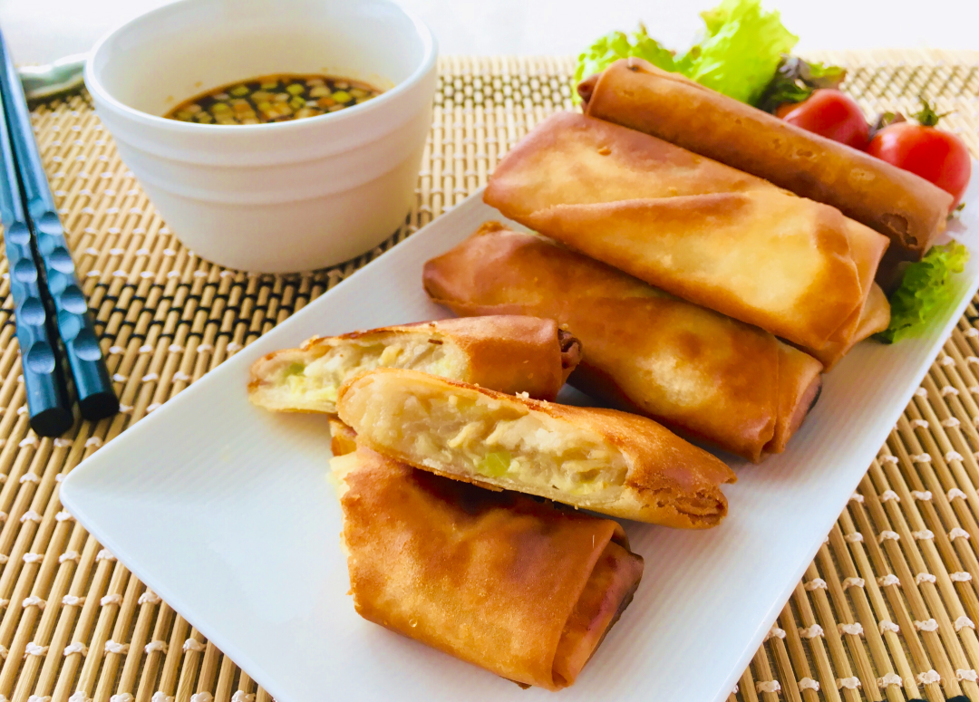 冷凍大きめサイズのお肉たっぷり春巻 20個入入り数10個業務スーパー 業務スーパー 大きめサイズのお肉たっぷり春巻が便利！気になる味をレビュー業務スーパーマニアの正直レビュ