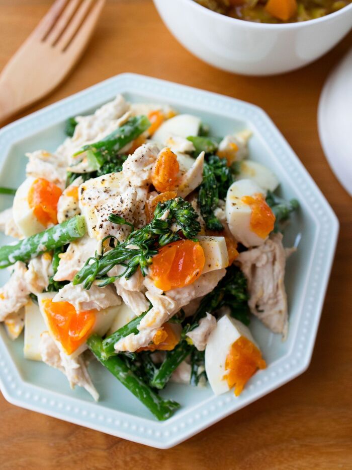 華やかな彩りで気分もアガる！ デリ風に仕上げた卵のサラダ5選 - レタスクラブ