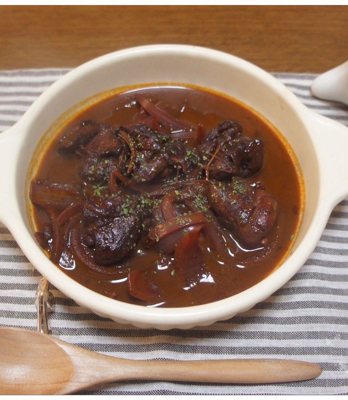 鶏肉の赤ワイン煮