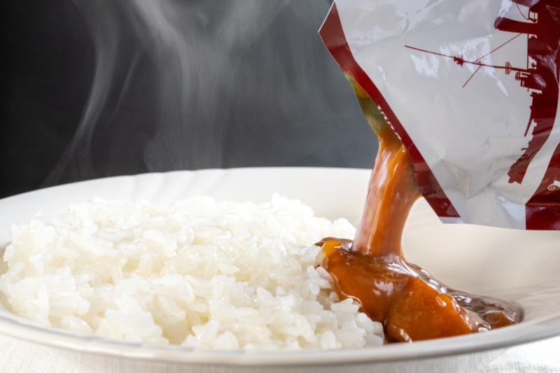 黒毛和牛とゴロっと野菜のおいしいビーフカレー 200g×10食 - メルカリ