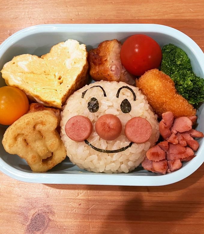 ハイヒール・モモコ、衝撃的なエルモのキャラ弁を公開 赤く細長い体にギョロリとした目 - スポーツ報知