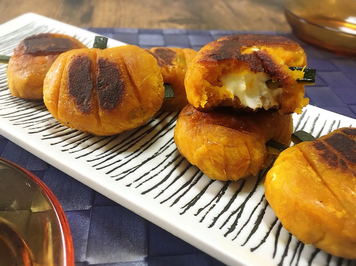 ２００円で節約・絶品おやつ チーズとろ〜り！チーズかぼちゃ餅の作り方 kattyanneru