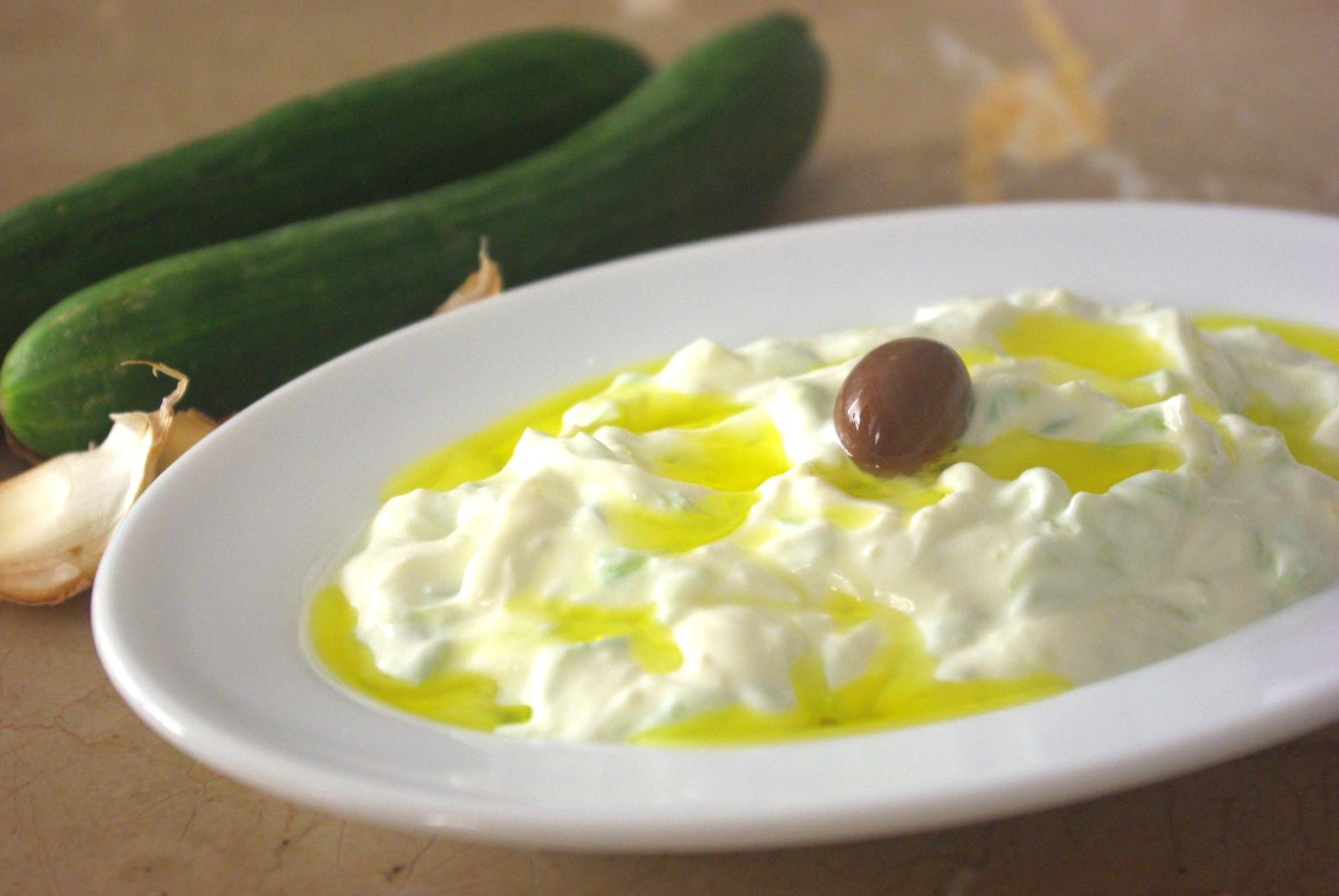 人気沸騰中 グリークヨーグルトとは？特徴や作り方を徹底リサーチ！アイデアレシピも紹介 - E・レシピ 1 1ページ