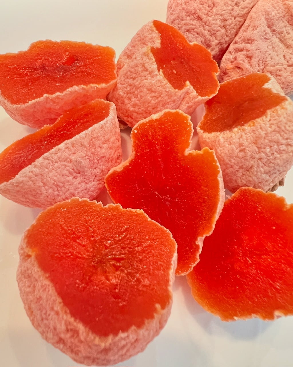 干し柿の保存方法は3つ！冷凍保存のやり方や固くなった干し柿を復活させる方法も紹介します - COCORO FARM VILLAGE