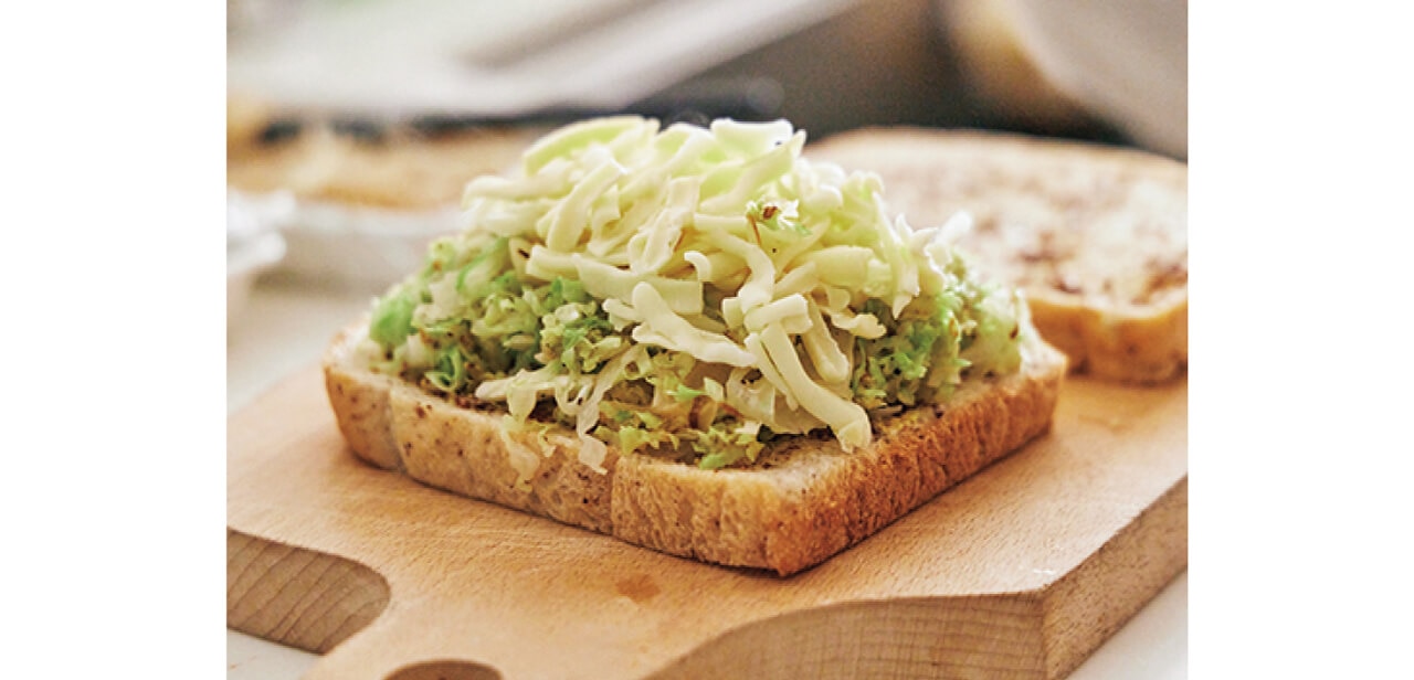 粒マスタードがアクセント！「キャベツのホットサンド」レシピ 馬田草織さんおいしいLEEレシピLEE