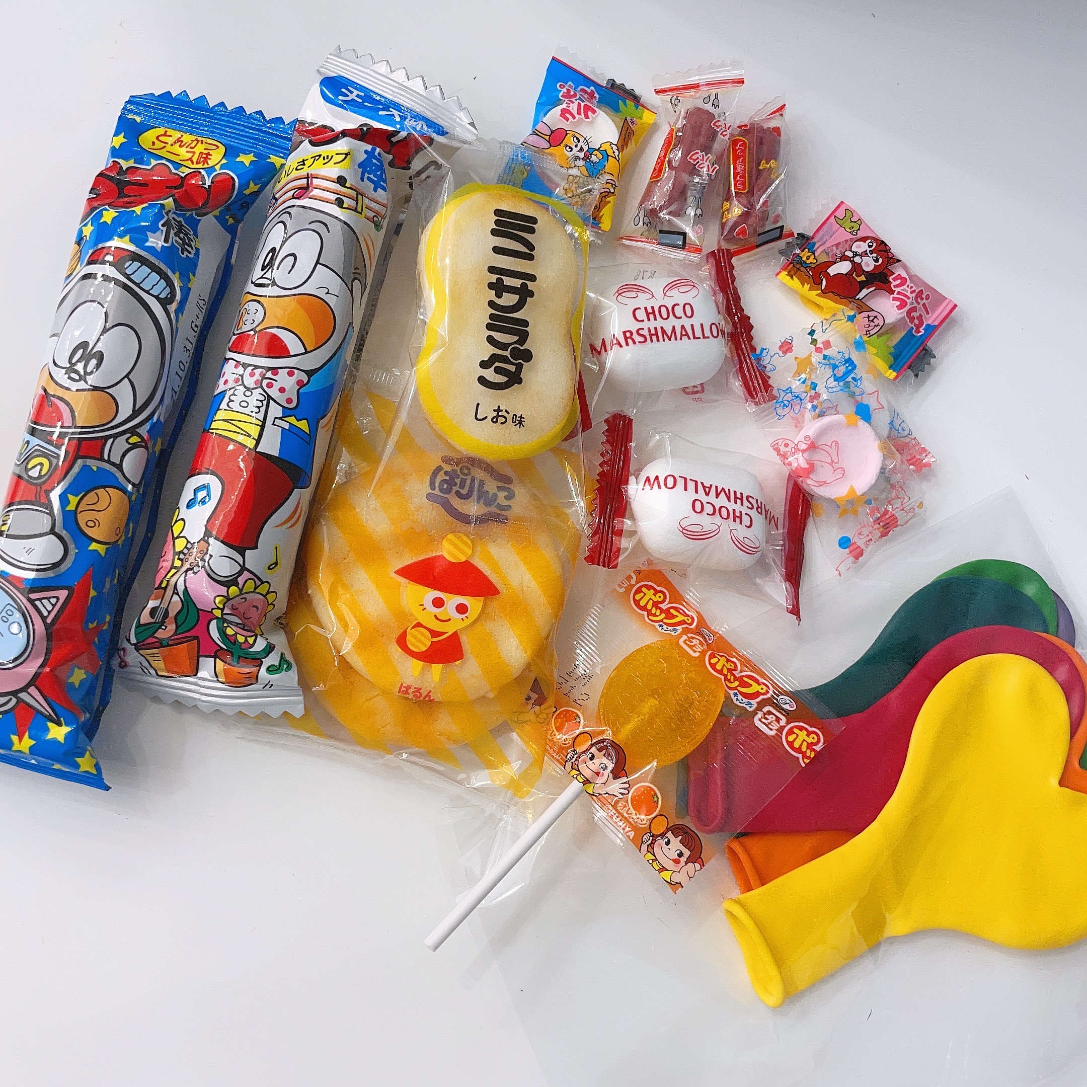 バルーンアート Balloon Art風船の中にお菓子 🍬 Let's put candy in balloon 🍬 透明風船にキャンディを入れよう！ かねさんのバルーンアート- YouTube