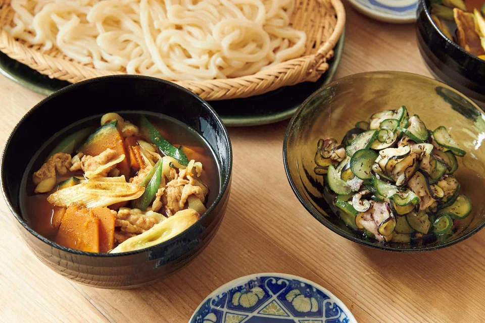 うどんに合うおかず15選！副菜・主菜・サラダ別でレシピを紹介！暮らしのクリップ