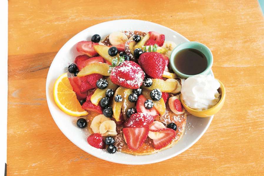 心躍る夏は、トロピカルフルーツとハワイスイーツのビュッフェ。コンラッド東京「Hawaiian Wave」 - OZmall