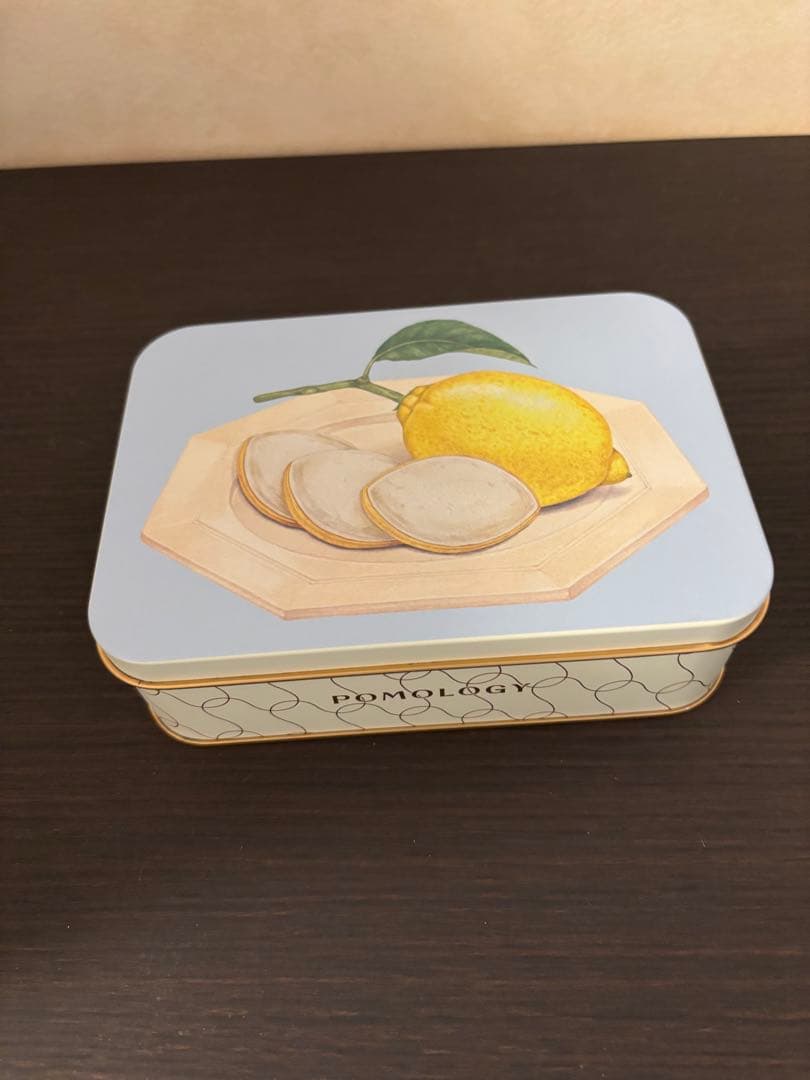 ポモロジーのクッキー缶 ウィンター