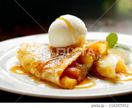 話題のクレープアイス「苺のチーズケーキ味」をセブン-イレブンで買ってみた 進撃のグルメ- エキスパート - Yahoo!ニュース