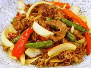 甘口カレー食べて泣く日がくるとは、子供の頃は思ってもいなかった緑丘まこ さんのマンガツイコミ 仮