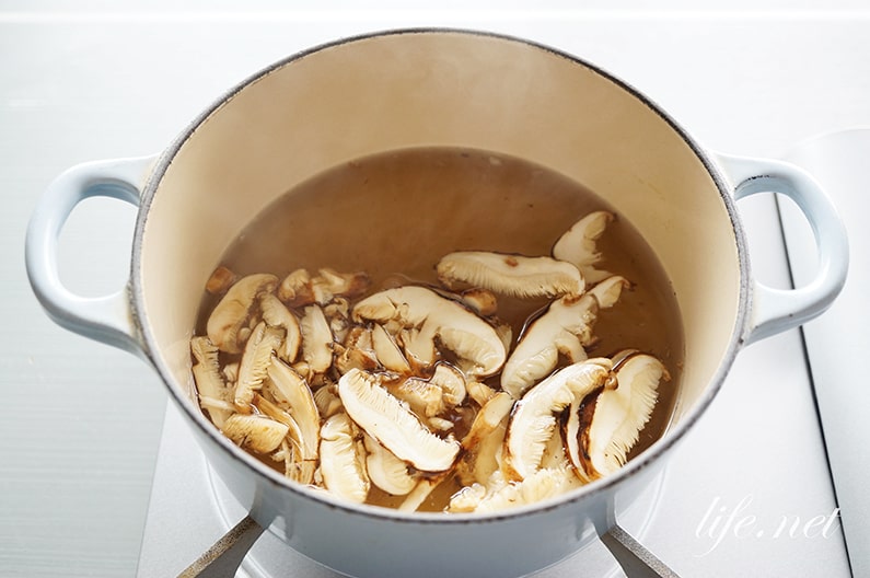 もち米入りでモチモチ 松茸ごはん