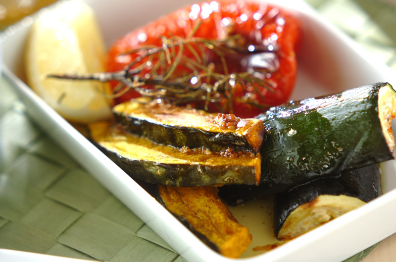 肩ロース肉と夏野菜のオーブン焼き豚肉通販 和豚もちぶた 公式 国産豚肉のお取り寄せ・お歳暮・お中元・ギフトなど贈り物に人気