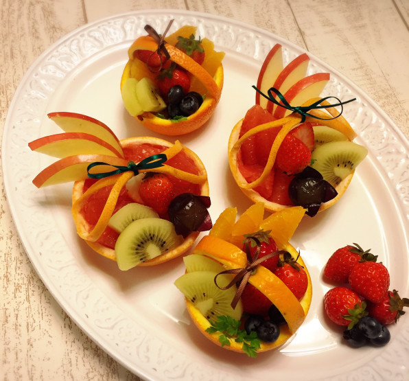 簡単で可愛いフルーツカット オレンジ羽飾り