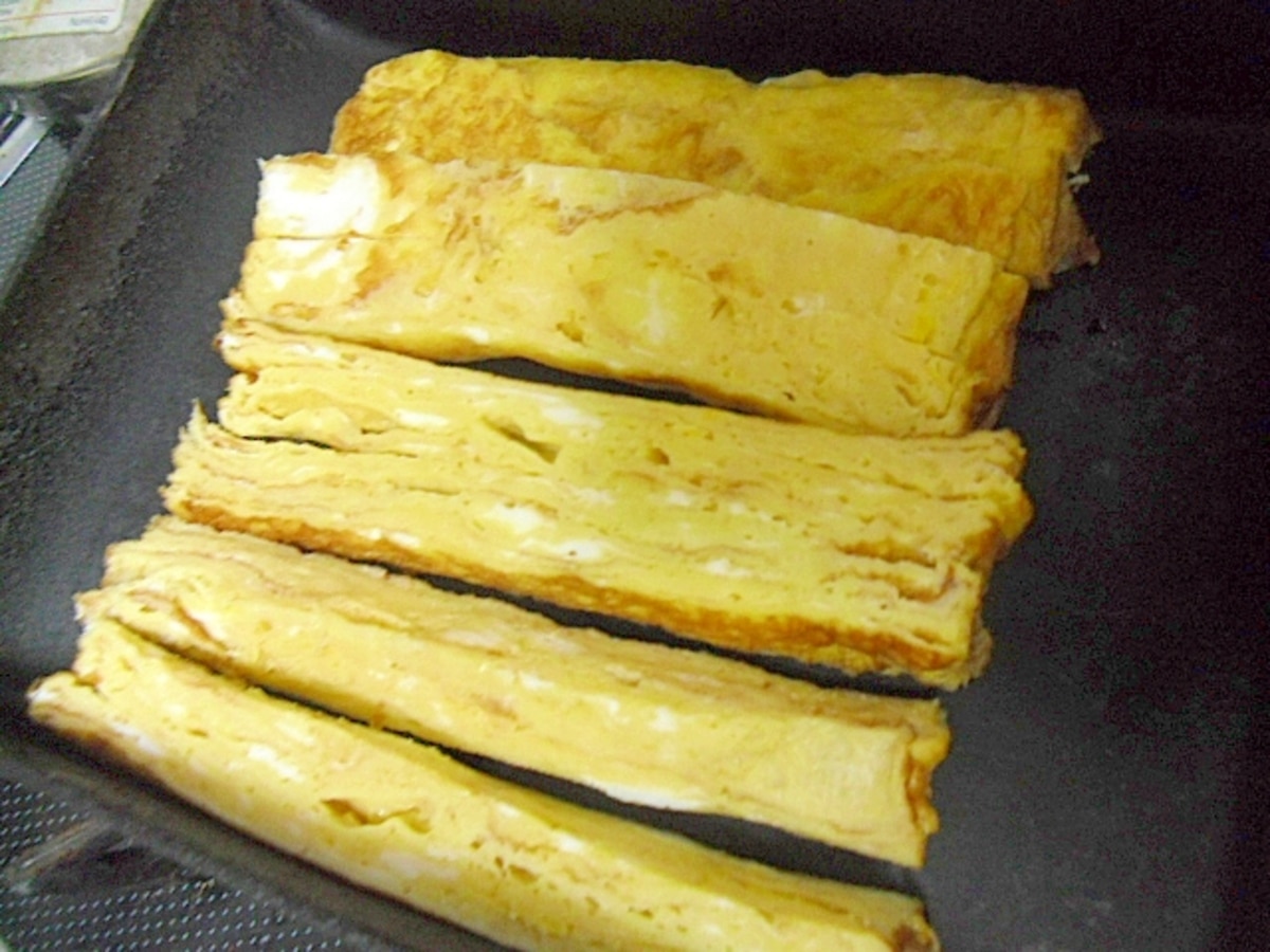 手巻き寿司の具材にも！甘めの厚焼き玉子